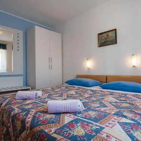 Mimoza Pensjonat 3*