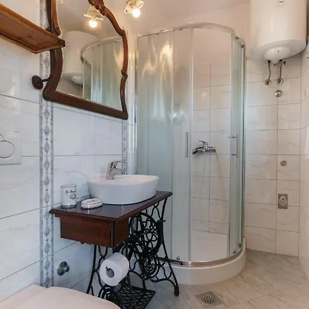 Mimoza Guest house